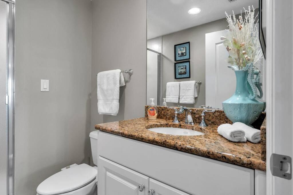 Coastal Elegance: Your Clearwater Beach Escape Exterior photo