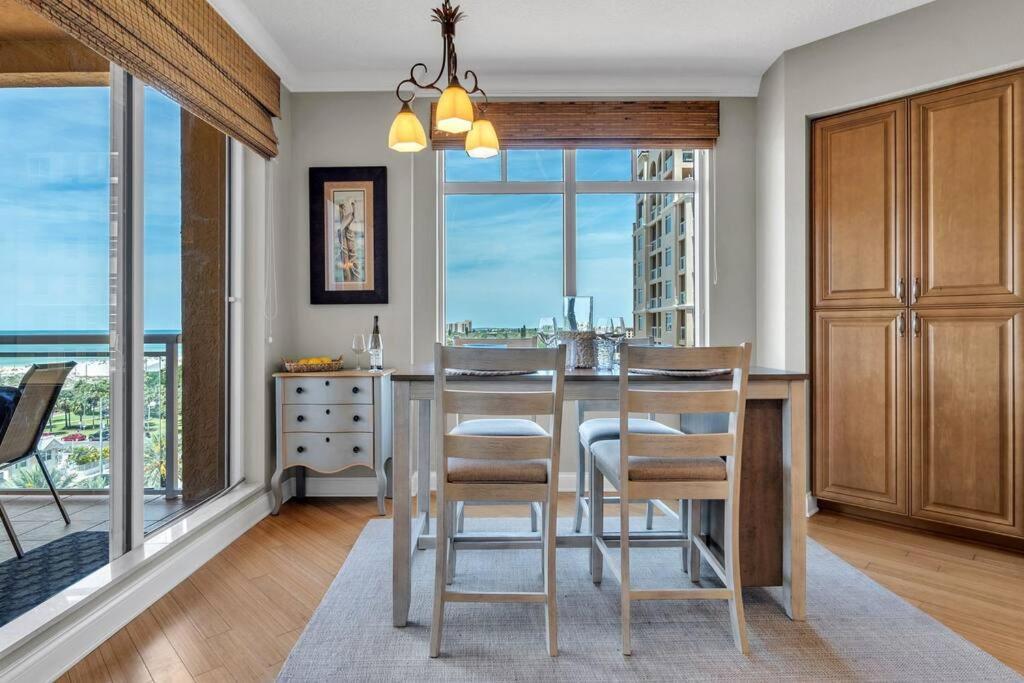 Coastal Elegance: Your Clearwater Beach Escape Exterior photo