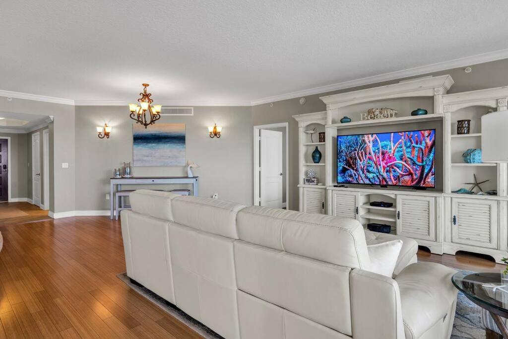 Coastal Elegance: Your Clearwater Beach Escape Exterior photo