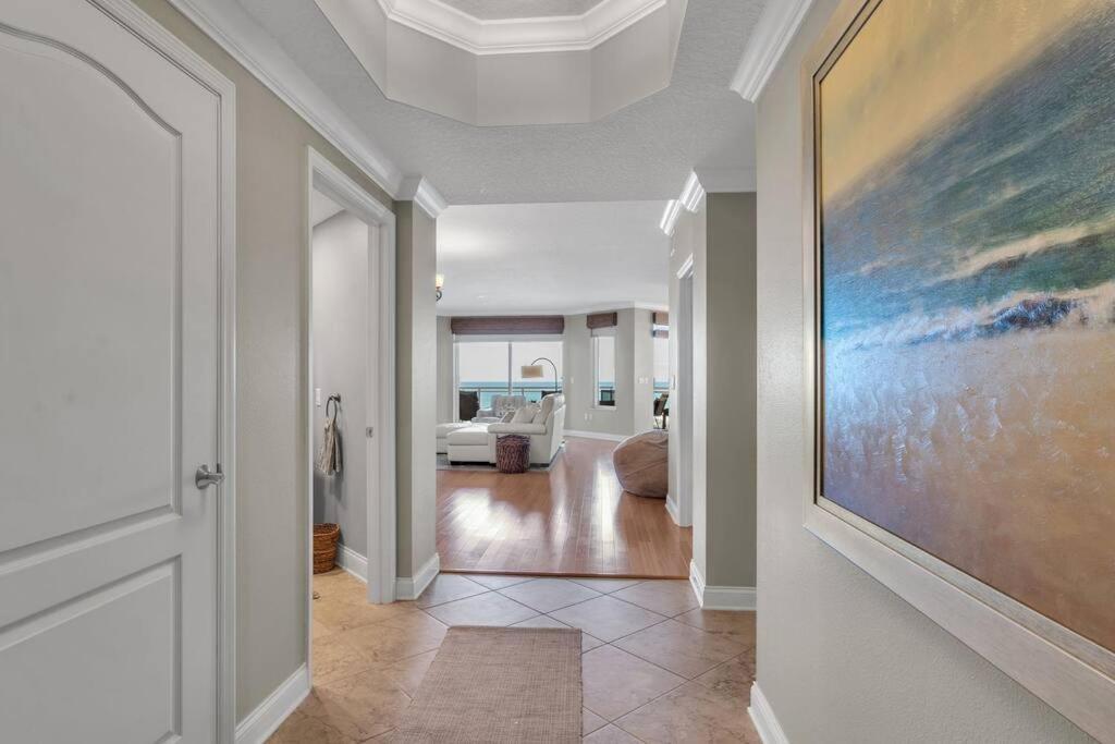 Coastal Elegance: Your Clearwater Beach Escape Exterior photo