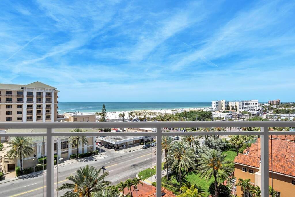 Coastal Elegance: Your Clearwater Beach Escape Exterior photo