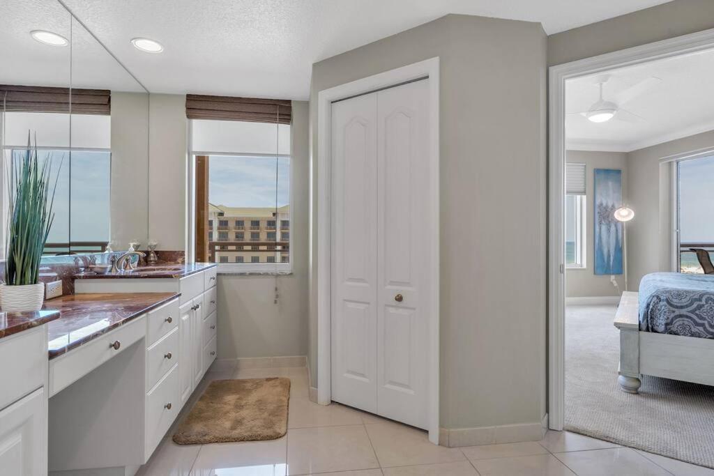 Coastal Elegance: Your Clearwater Beach Escape Exterior photo