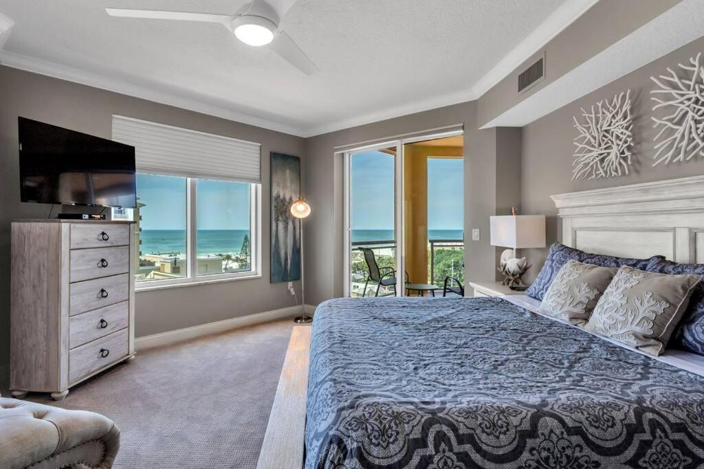 Coastal Elegance: Your Clearwater Beach Escape Exterior photo