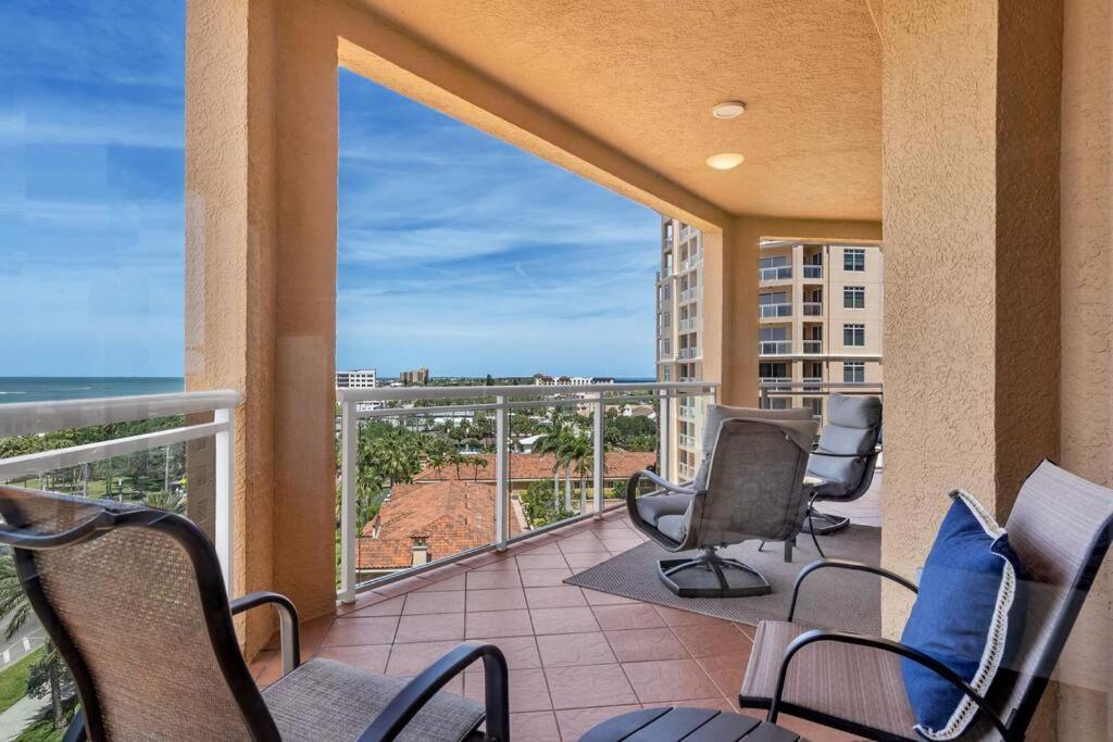 Coastal Elegance: Your Clearwater Beach Escape Exterior photo