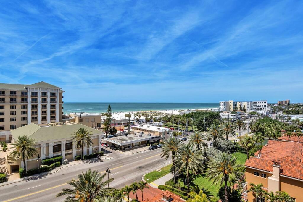 Coastal Elegance: Your Clearwater Beach Escape Exterior photo