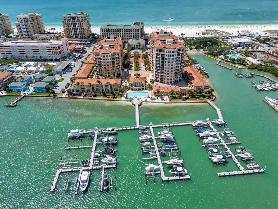 Coastal Elegance: Your Clearwater Beach Escape Exterior photo